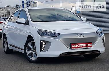 Хэтчбек Hyundai Ioniq 2017 в Киеве