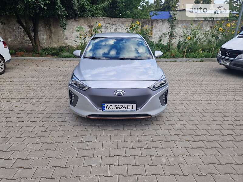 Лифтбек Hyundai Ioniq 2019 в Луцке