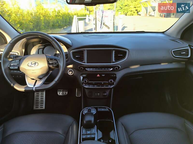 Ліфтбек Hyundai Ioniq 2019 в Дніпрі