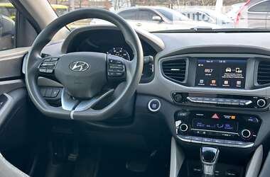 Хэтчбек Hyundai Ioniq 2017 в Львове