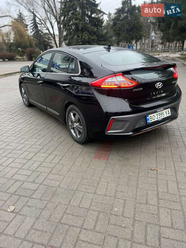 Хетчбек Hyundai Ioniq 2017 в Тернополі