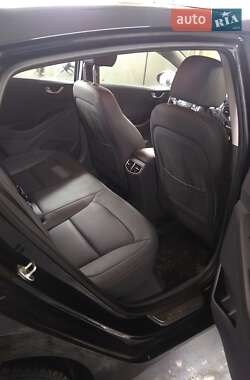 Хэтчбек Hyundai Ioniq 2017 в Каменском