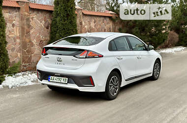 Лифтбек Hyundai Ioniq 2021 в 