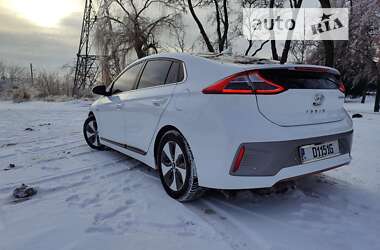 Хэтчбек Hyundai Ioniq 2016 в Кривом Роге
