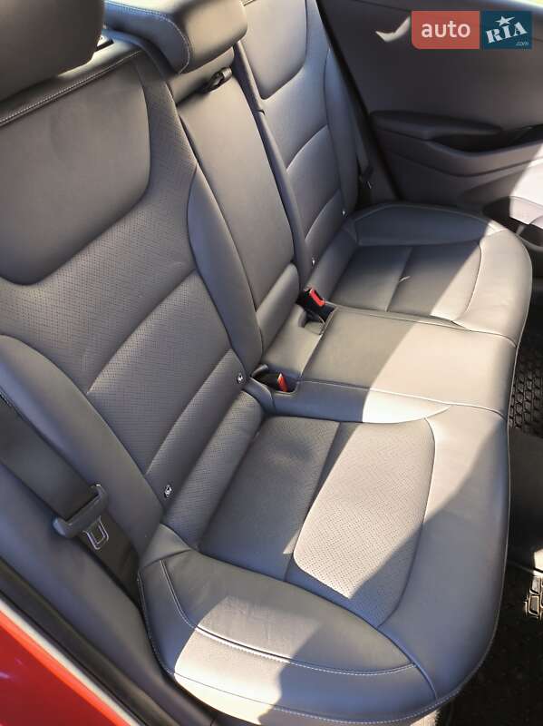 Ліфтбек Hyundai Ioniq 2019 в Дніпрі