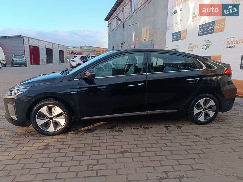 Хетчбек Hyundai Ioniq 2018 в Києві