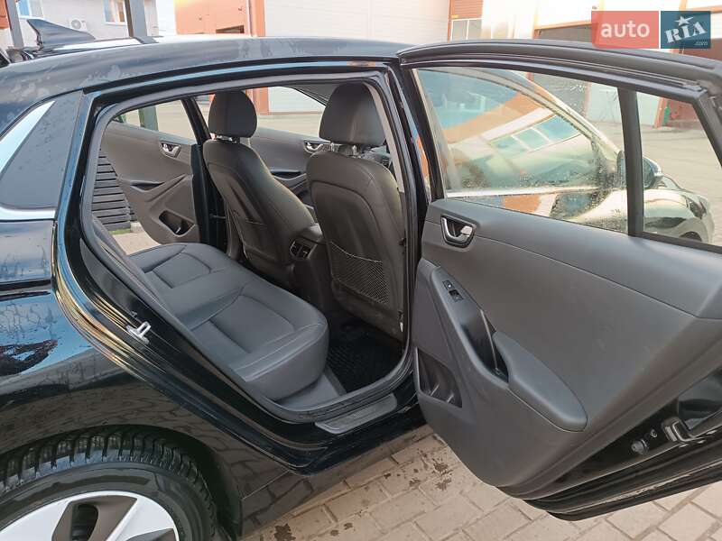 Хетчбек Hyundai Ioniq 2018 в Києві