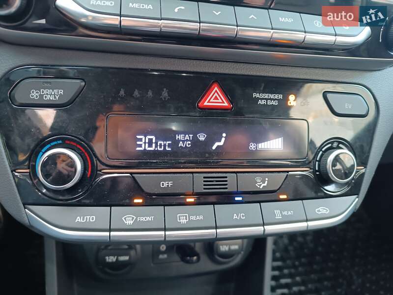 Хетчбек Hyundai Ioniq 2018 в Києві