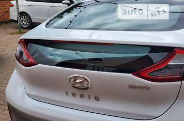 Ліфтбек Hyundai Ioniq 2019 в Кривому Розі
