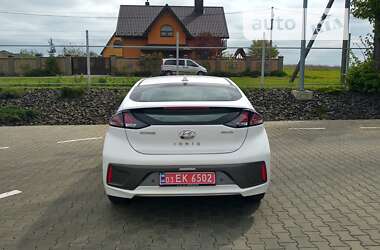 Лифтбек Hyundai Ioniq 2021 в Луцке