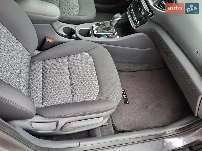 Хетчбек Hyundai Ioniq 2018 в Тернополі