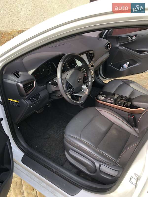 Хэтчбек Hyundai Ioniq 2017 в Одессе