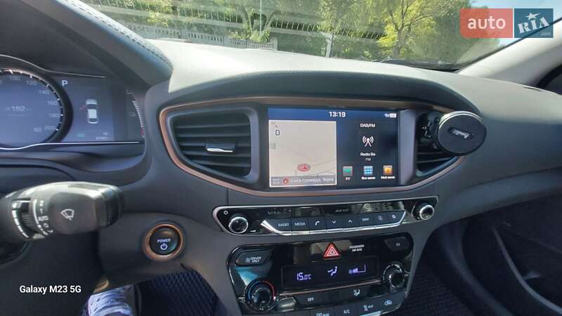 Хэтчбек Hyundai Ioniq 2016 в Виннице