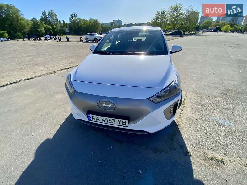 Хетчбек Hyundai Ioniq 2018 в Харкові
