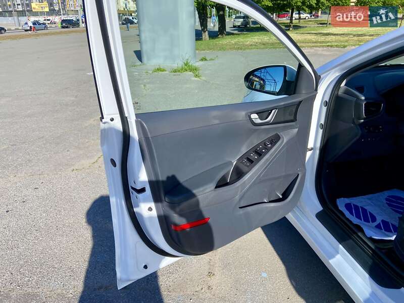 Хетчбек Hyundai Ioniq 2018 в Харкові