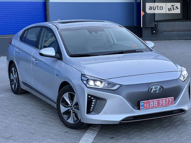Хэтчбек Hyundai Ioniq 2017 в Ровно