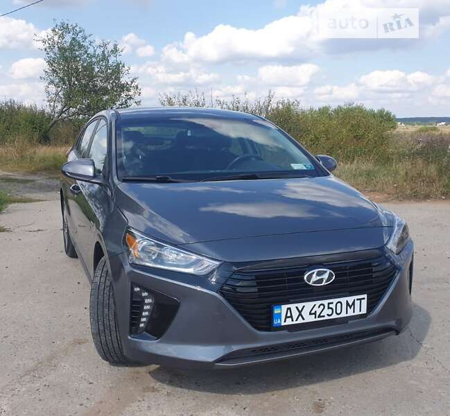 Хэтчбек Hyundai Ioniq 2019 в Новой Водолаге