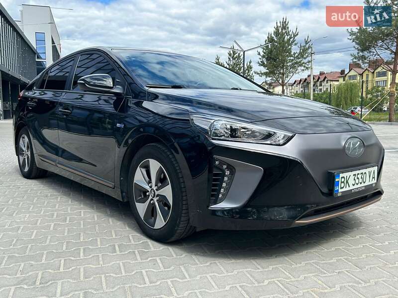 Хэтчбек Hyundai Ioniq 2017 в Ровно