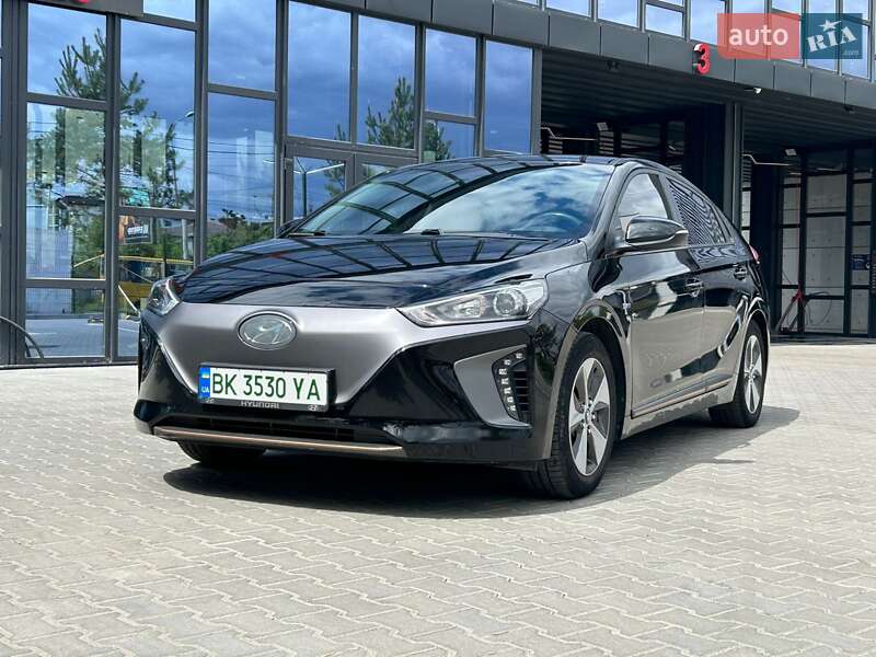 Хэтчбек Hyundai Ioniq 2017 в Ровно