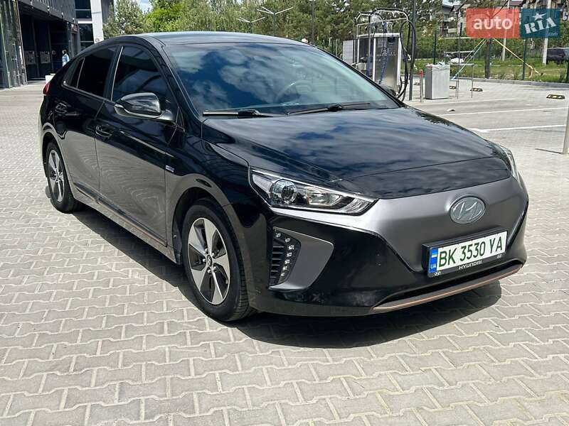 Хэтчбек Hyundai Ioniq 2017 в Ровно