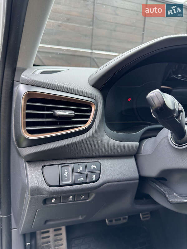 Хэтчбек Hyundai Ioniq 2018 в Житомире