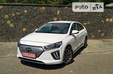 Лифтбек Hyundai Ioniq 2021 в Луцке