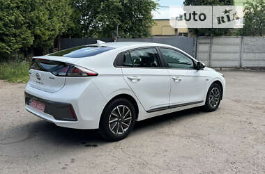 Лифтбек Hyundai Ioniq 2020 в Ровно