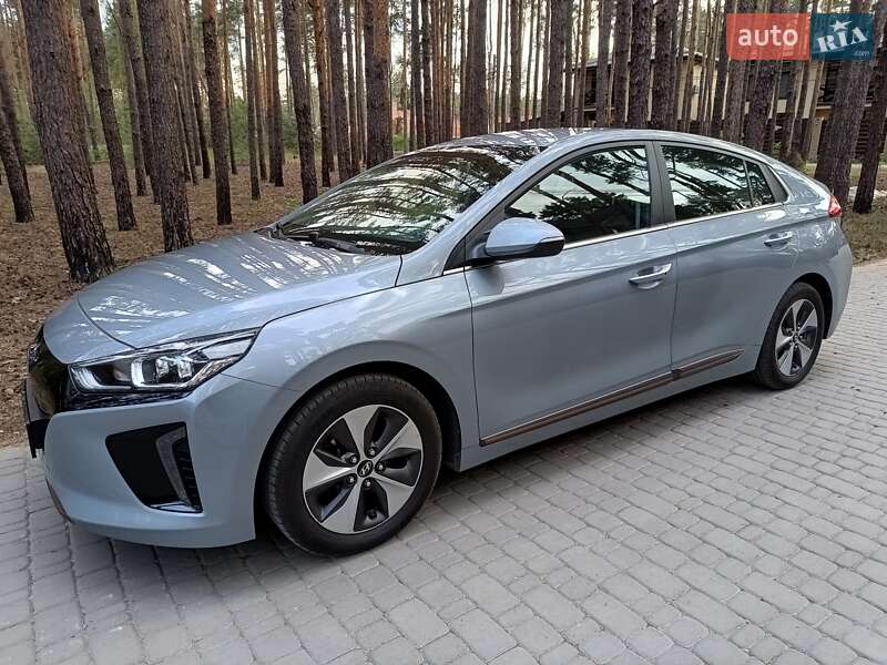 Хэтчбек Hyundai Ioniq 2018 в Житомире