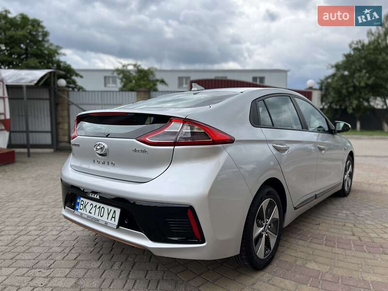 Хетчбек Hyundai Ioniq 2018 в Радивиліві