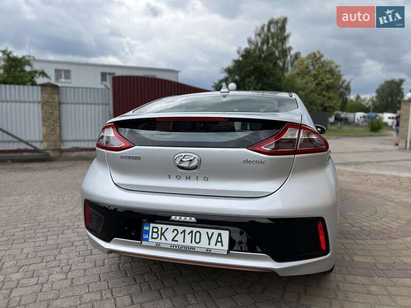 Хетчбек Hyundai Ioniq 2018 в Радивиліві