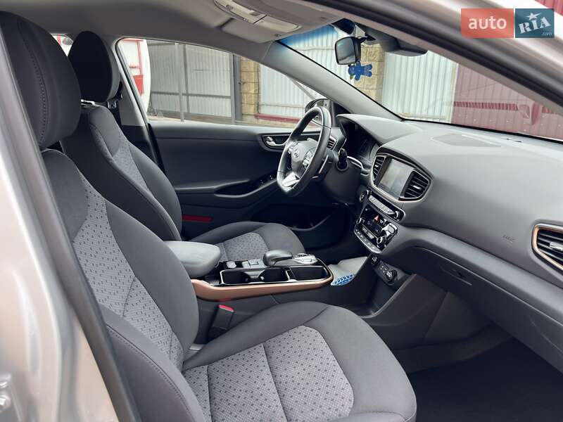Хетчбек Hyundai Ioniq 2018 в Радивиліві