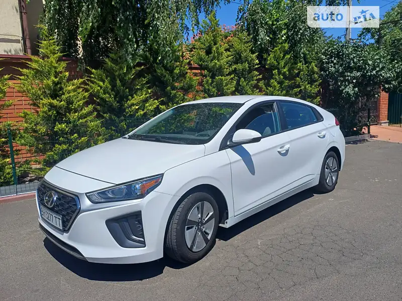 Hyundai Ioniq 2021