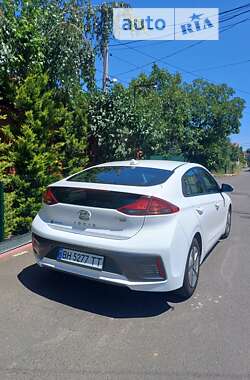 Лифтбек Hyundai Ioniq 2021 в Одессе