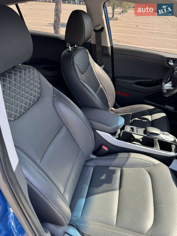 Хэтчбек Hyundai Ioniq 2016 в Николаеве