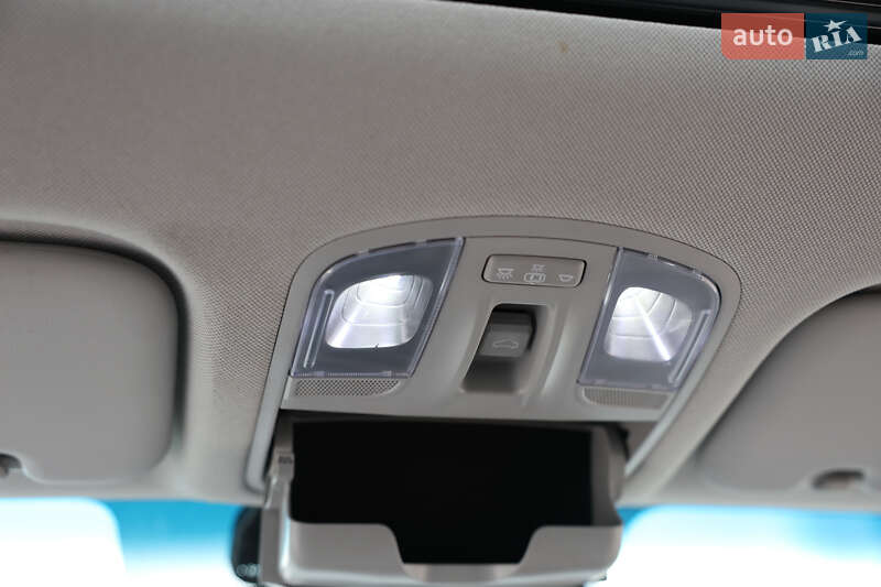 Лифтбек Hyundai Ioniq 2019 в Киеве