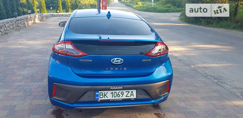 Хетчбек Hyundai Ioniq 2018 в Тернополі