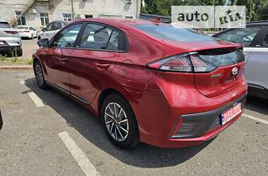 Лифтбек Hyundai Ioniq 2021 в Киеве