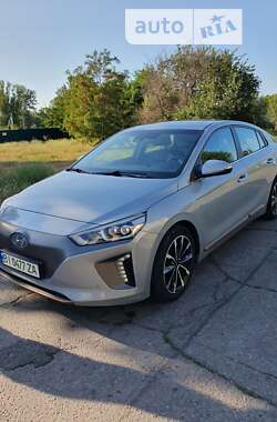 Хетчбек Hyundai Ioniq 2016 в Кременчуці