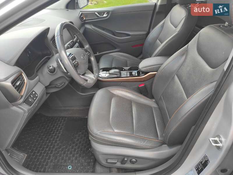 Хетчбек Hyundai Ioniq 2017 в Хмільнику