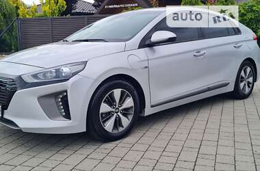 Лифтбек Hyundai Ioniq 2019 в Стрые