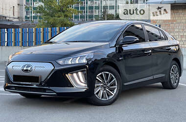 Лифтбек Hyundai Ioniq 2020 в Киеве