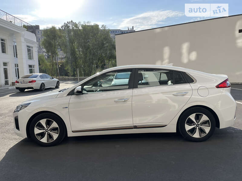 Лифтбек Hyundai Ioniq 2019 в Одессе