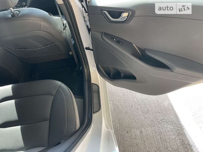Лифтбек Hyundai Ioniq 2019 в Одессе