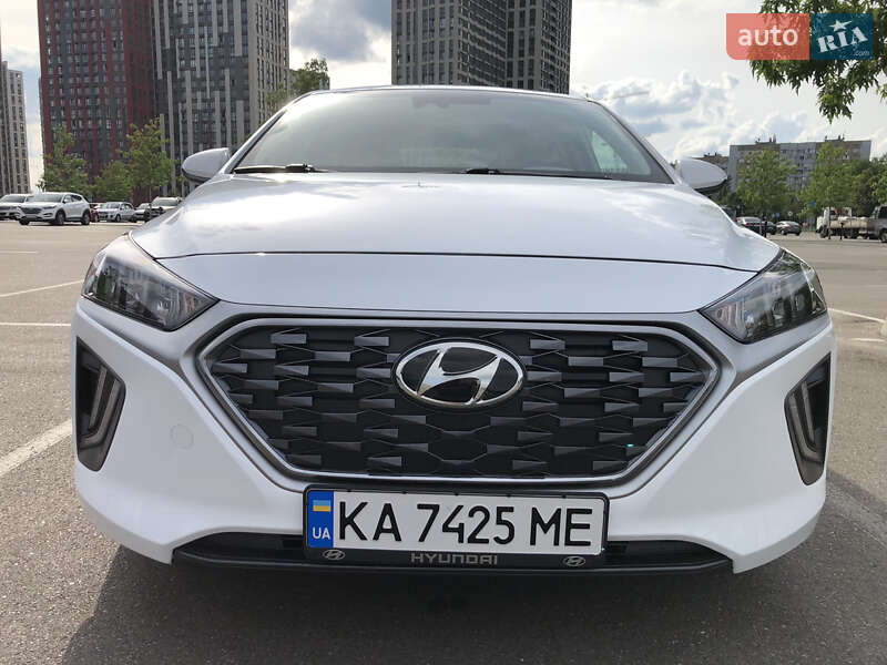 Лифтбек Hyundai Ioniq 2020 в Киеве