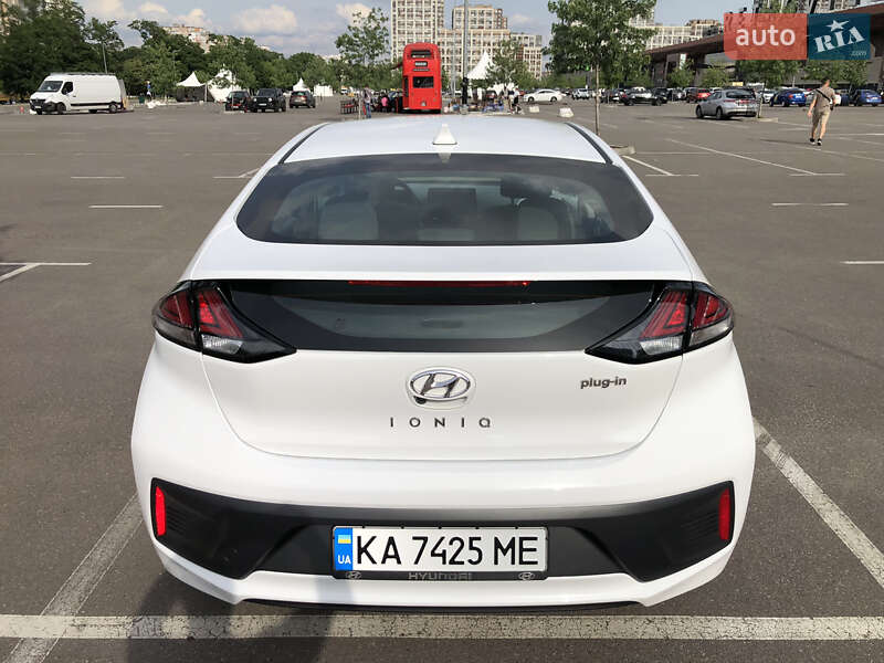 Лифтбек Hyundai Ioniq 2020 в Киеве