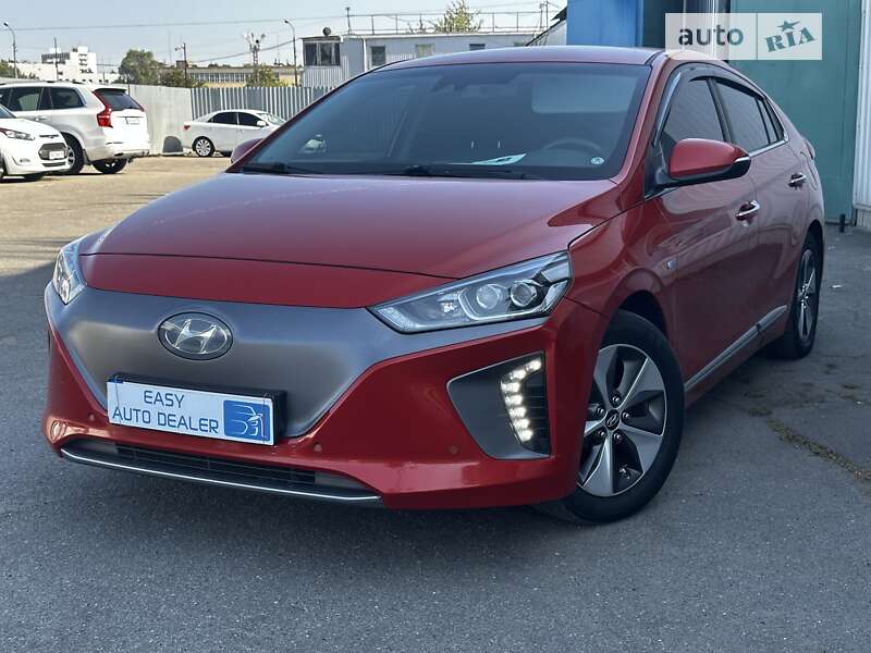 Хэтчбек Hyundai Ioniq 2017 в Киеве