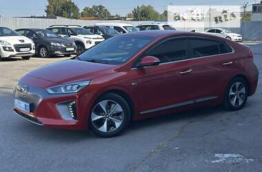 Хэтчбек Hyundai Ioniq 2017 в Киеве