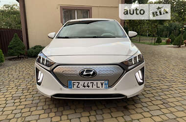 Лифтбек Hyundai Ioniq 2021 в Львове