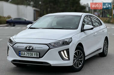 Лифтбек Hyundai Ioniq 2021 в Киеве