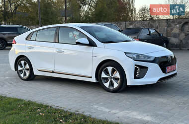 Хетчбек Hyundai Ioniq 2019 в 